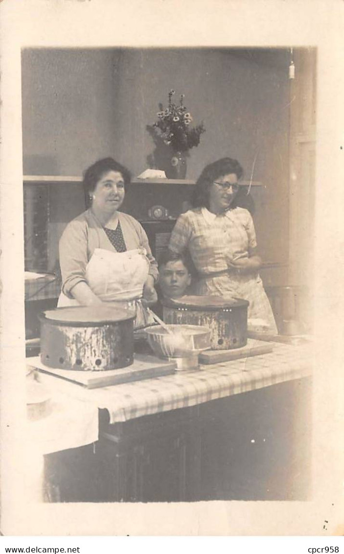 Métiers - N°90926 - Femmes Faisant Cuire Des Crêpes - Carte Photo - Sonstige & Ohne Zuordnung