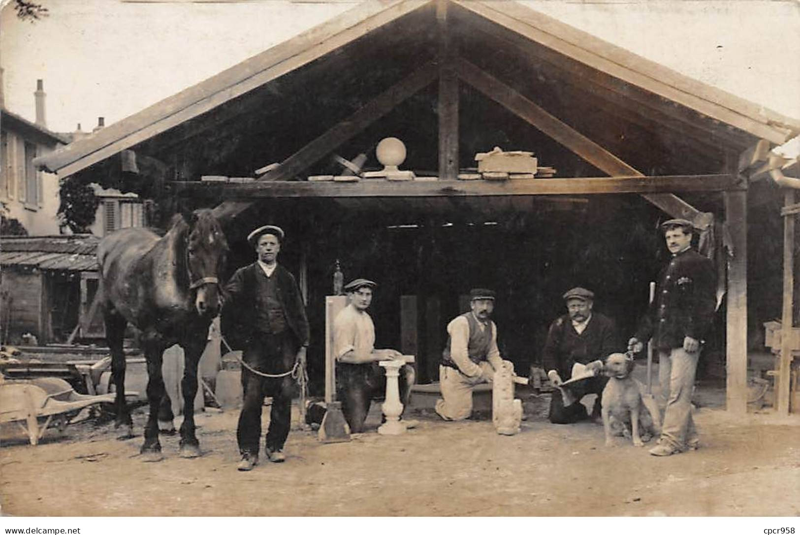 Métier - N°90807 - Tailleurs De Pierres Dans Leur Atelier - Carte Photo - Andere & Zonder Classificatie