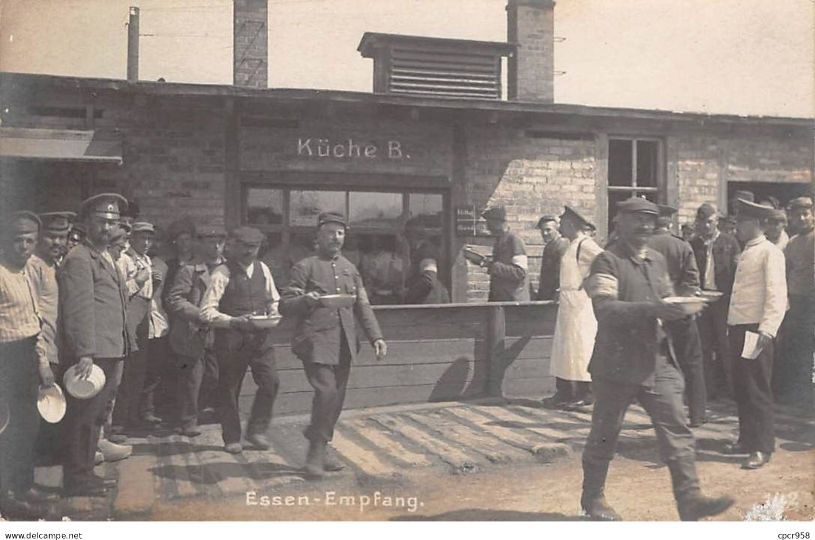 Allemagne - N°90646 - ESSEN - Empfang Küche B. - Militaires Prenant Leur Repas - Carte Photo - Essen