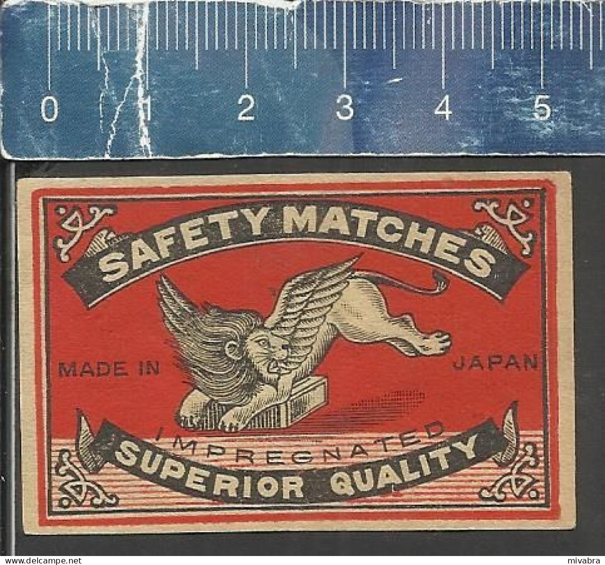 WINGED LION WITH WINGS SAFETY MATCHES IMPREGNATED SUPERIOR QUALITY - OLD VINTAGE MATCHBOX LABEL MADE JAPAN - Luciferdozen - Etiketten