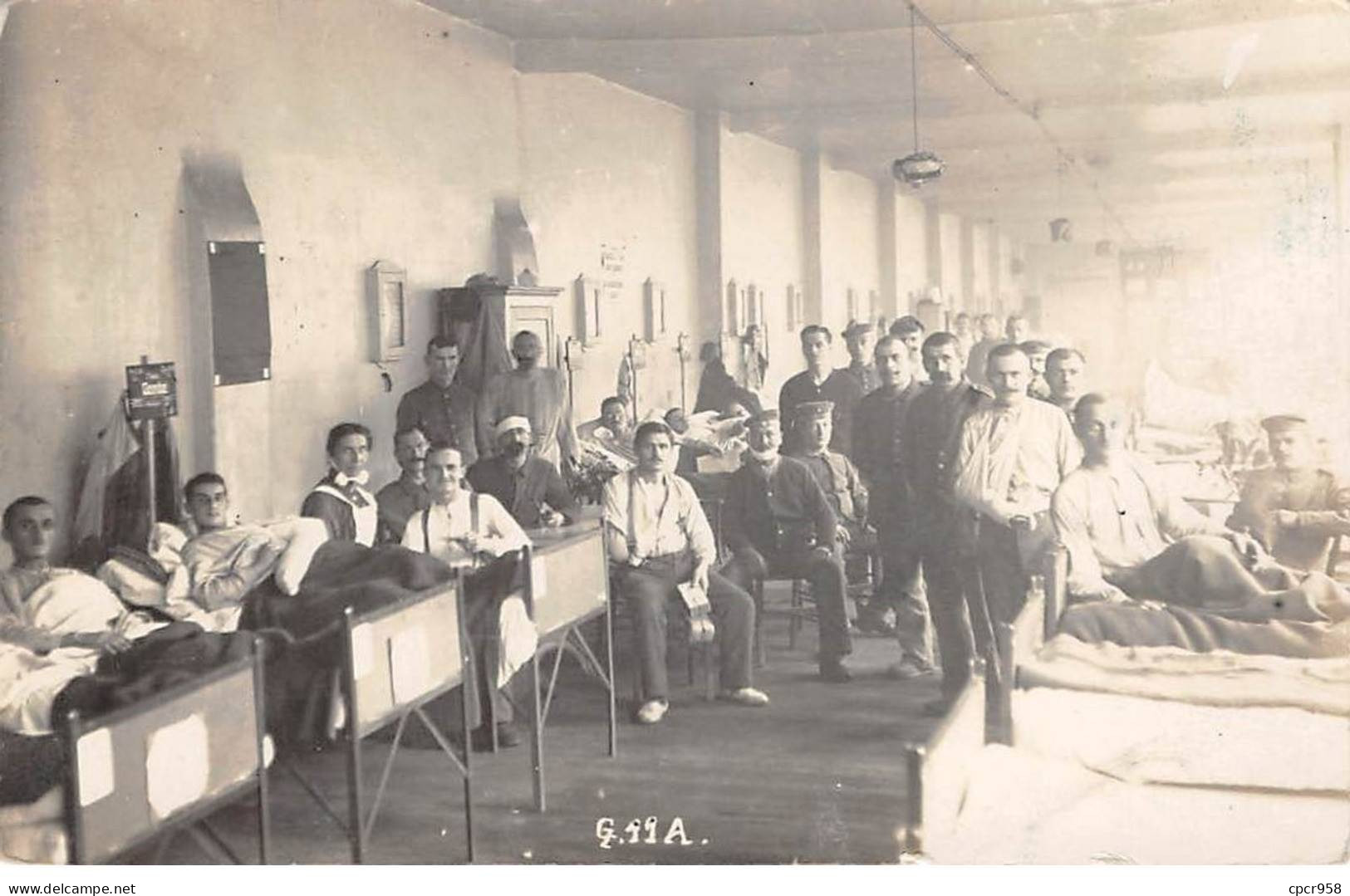 Militaire - N°91300 - Dortoir D'un Hôpital Avec Des Militaires Blessés - Carte Photo à Localiser - Autres & Non Classés