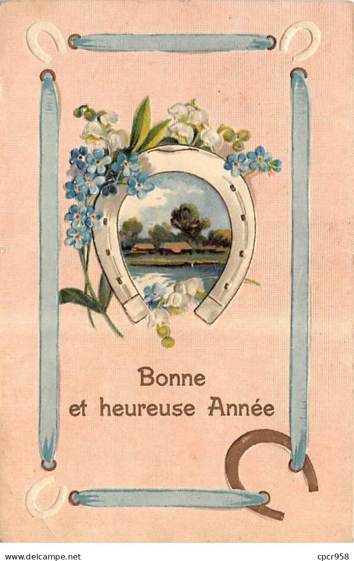 Nouvel An - N°91258 - Bonne Et Heureuse Année - Un Paysage Dans Un Fer à Cheval - Carte Gaufrée - Nouvel An