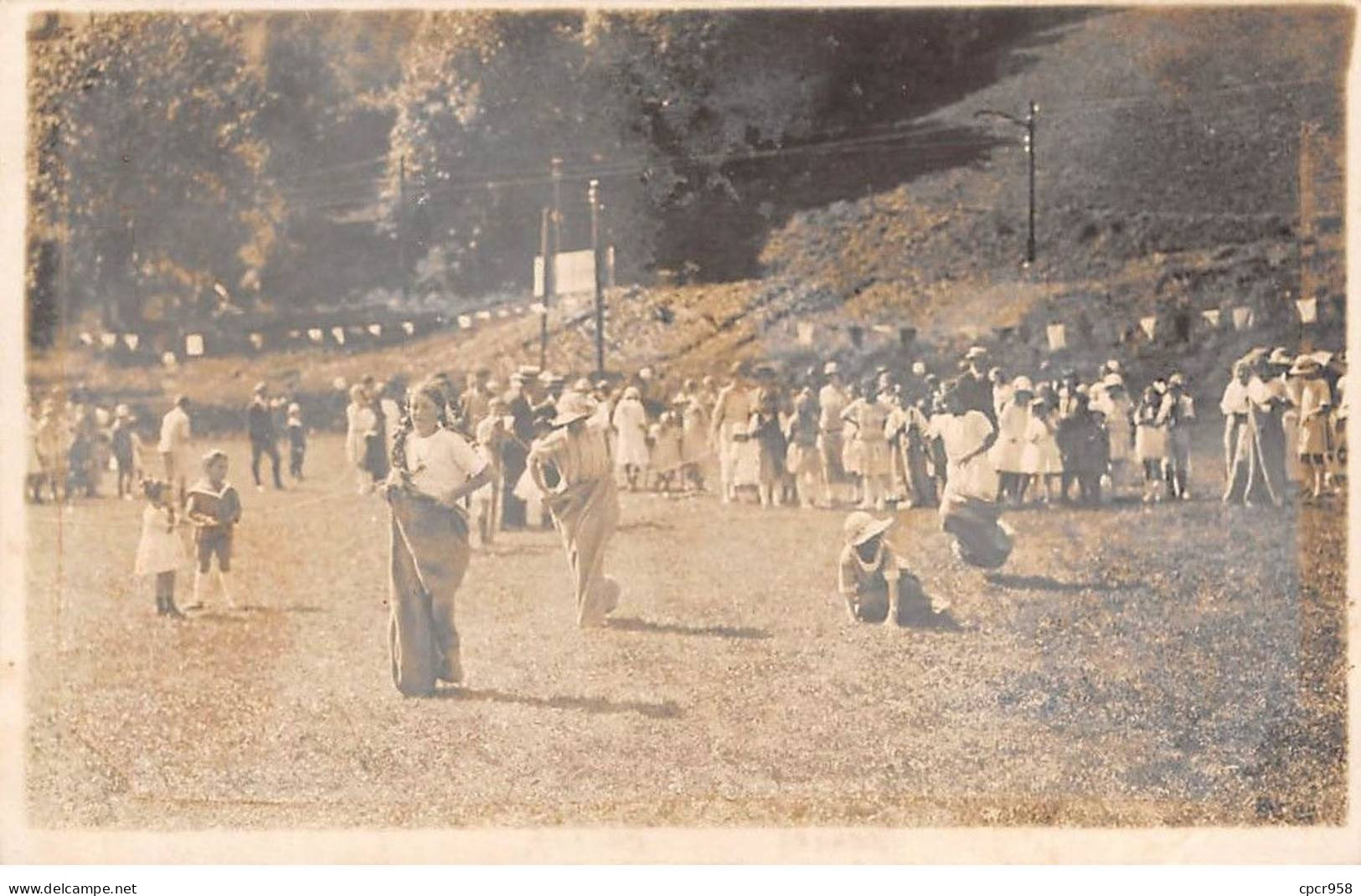 Jeux - N°91201 - Course En Sac - Carte Photo à Localiser - Regional Games