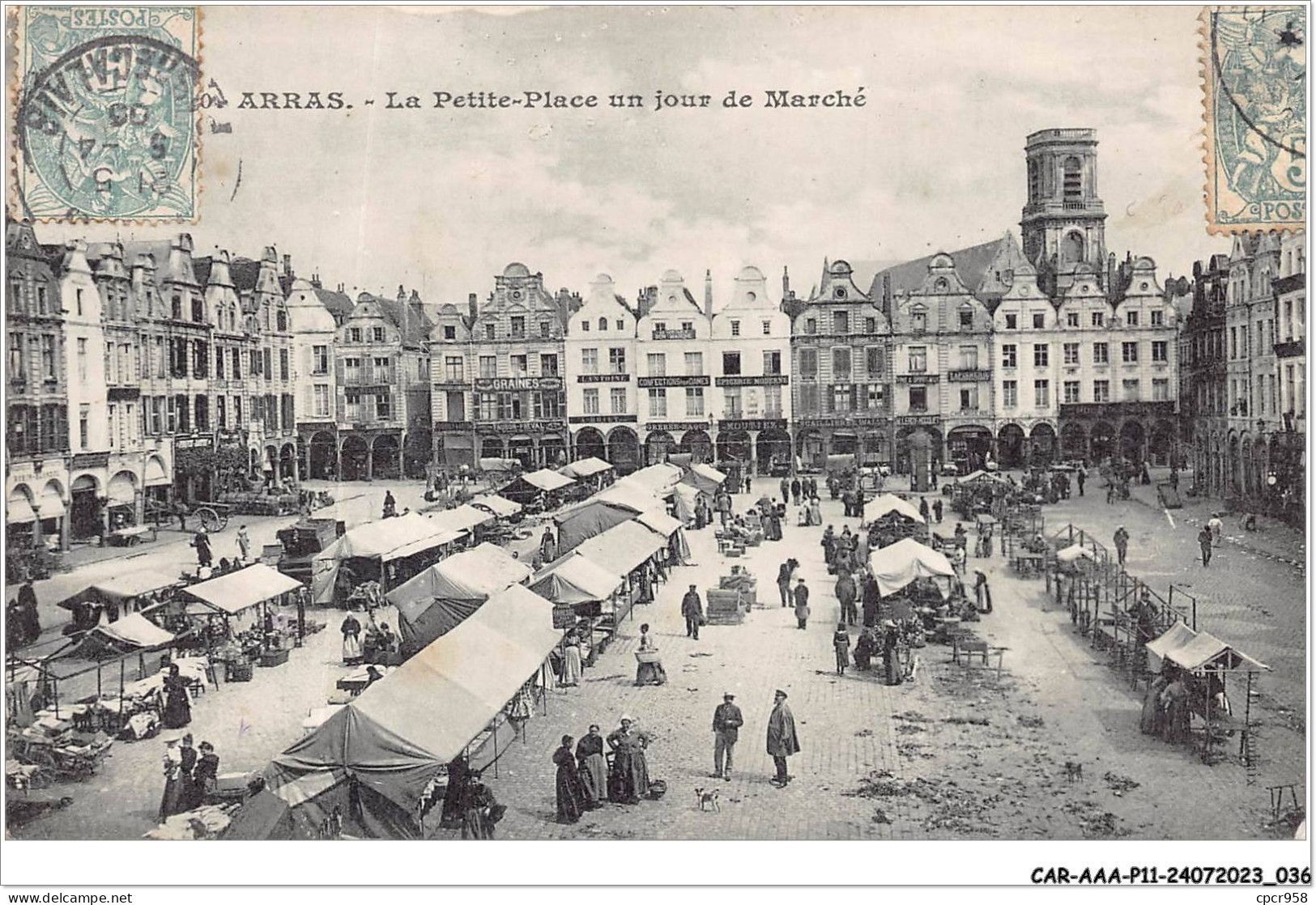 CAR-AAAP11-62-0794 - ARRAS - La Petite-place Un Jour De Marché - Arras