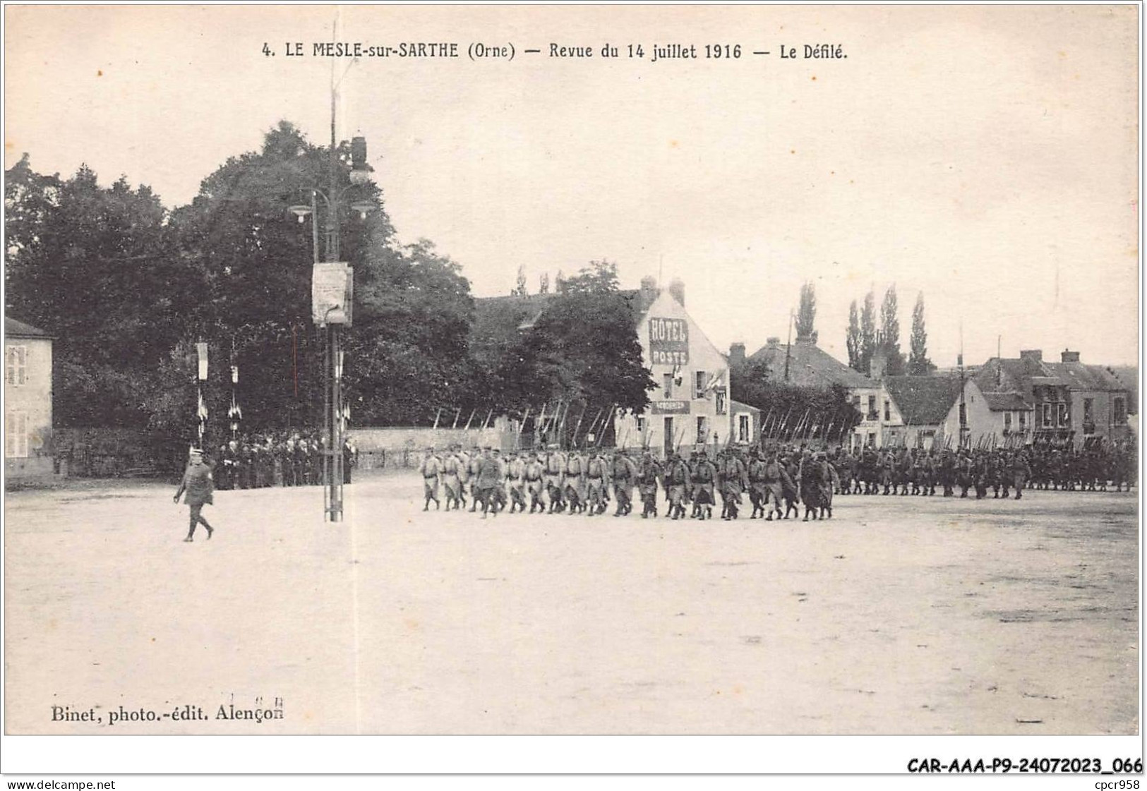 CAR-AAAP9-61-0641 - LE-MESLE-SUR-SARTHE - Revue Du 14 Juillet 1916 - Le Défilé - Other & Unclassified