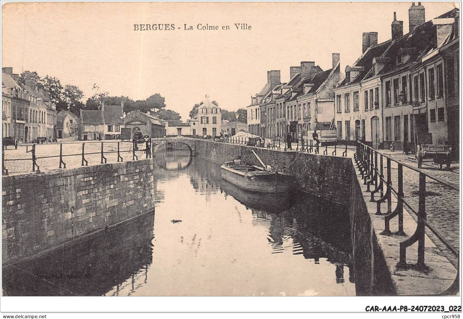 CAR-AAAP8-59-0543 - BERGUES - La Colme En Ville - Bateau - Bergues