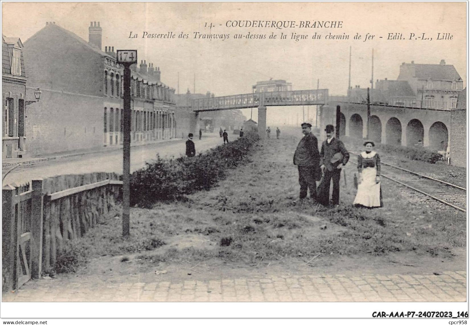 CAR-AAAP7-59-0527 - COUDEKERQUE BRANCHE - La Passerelle Des Tramways Au-desus De La Ligne Du Chemin De Fer - Coudekerque Branche