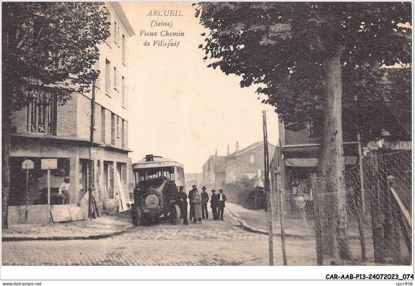 CAR-AABP13-94-1024 - ARCUEIL - Vieux Chemin De Villejuif - Autobus - Arcueil
