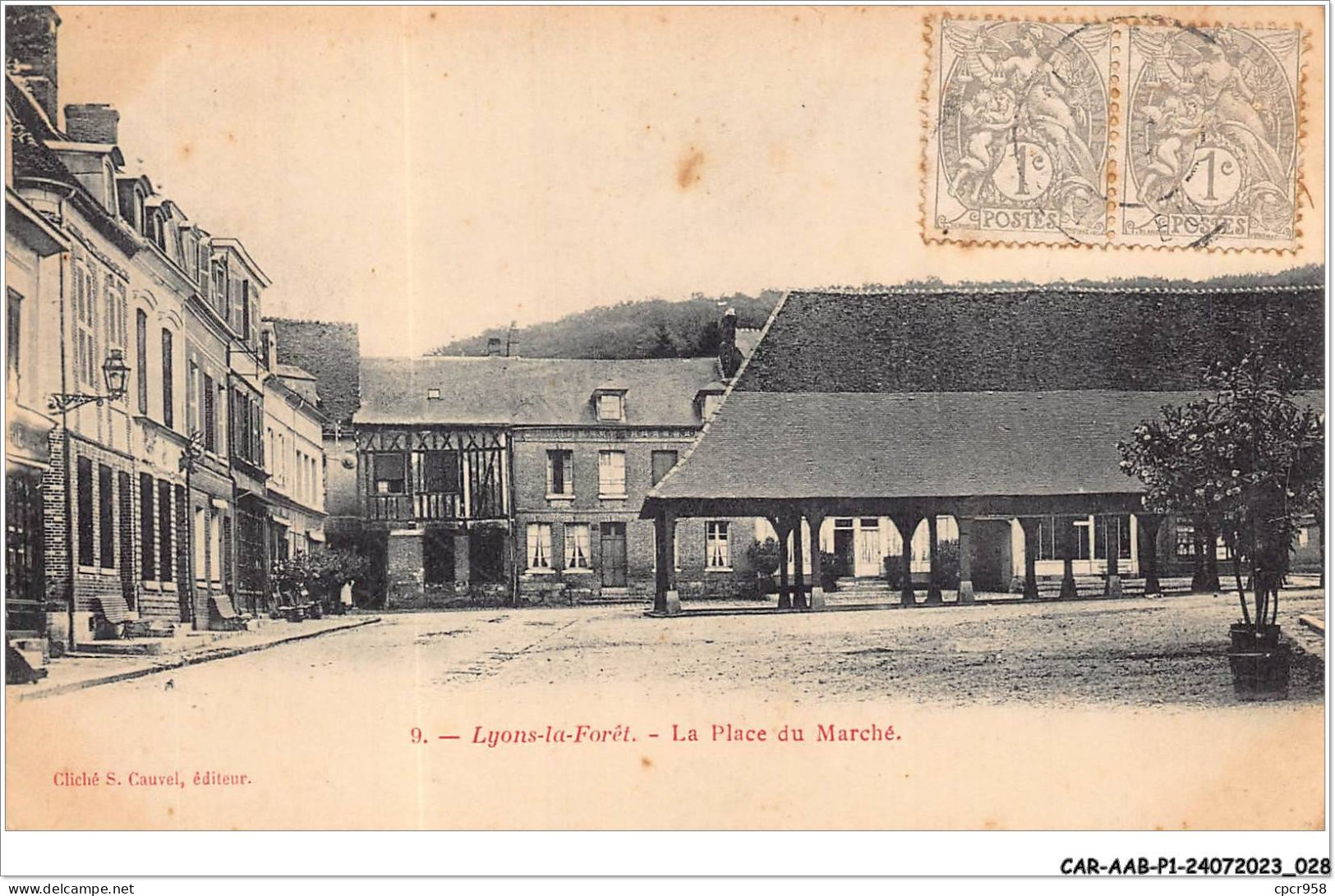 CAR-AABP1-27-0015 - LYONS LA FORET - La Place Du Marché  - Lyons-la-Forêt