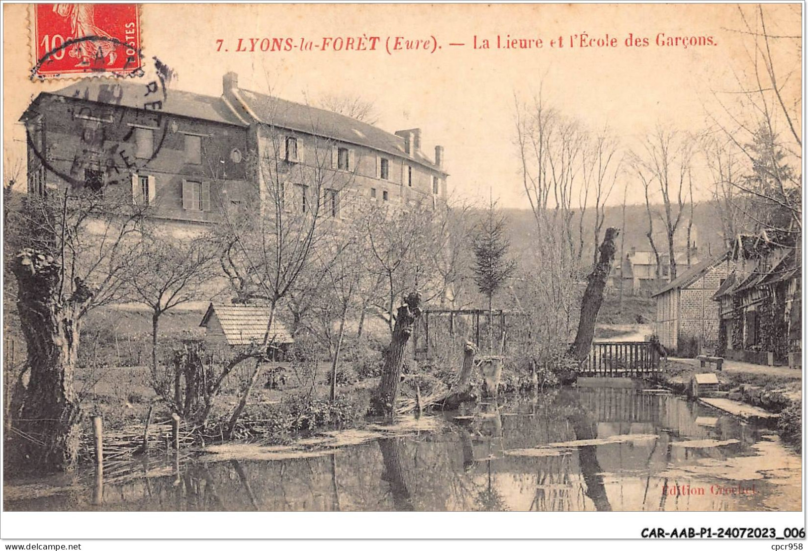 CAR-AABP1-27-0004 - LYONS LA FORET - La Lieure Et L'ecole Des Garcons  - Lyons-la-Forêt