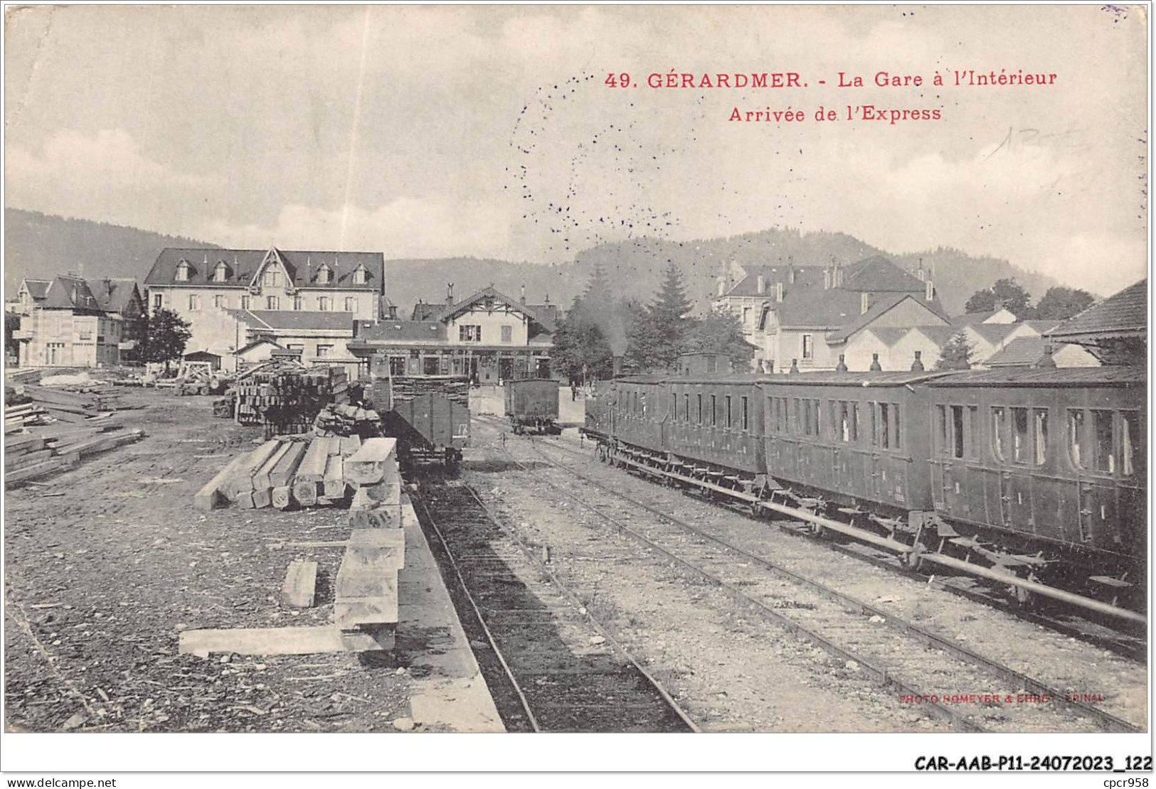 CAR-AABP11-88-0882 - GERARDMER - La Gare à L'intérieur - Arrivée De L'express - Cachet Militaire - Gerardmer