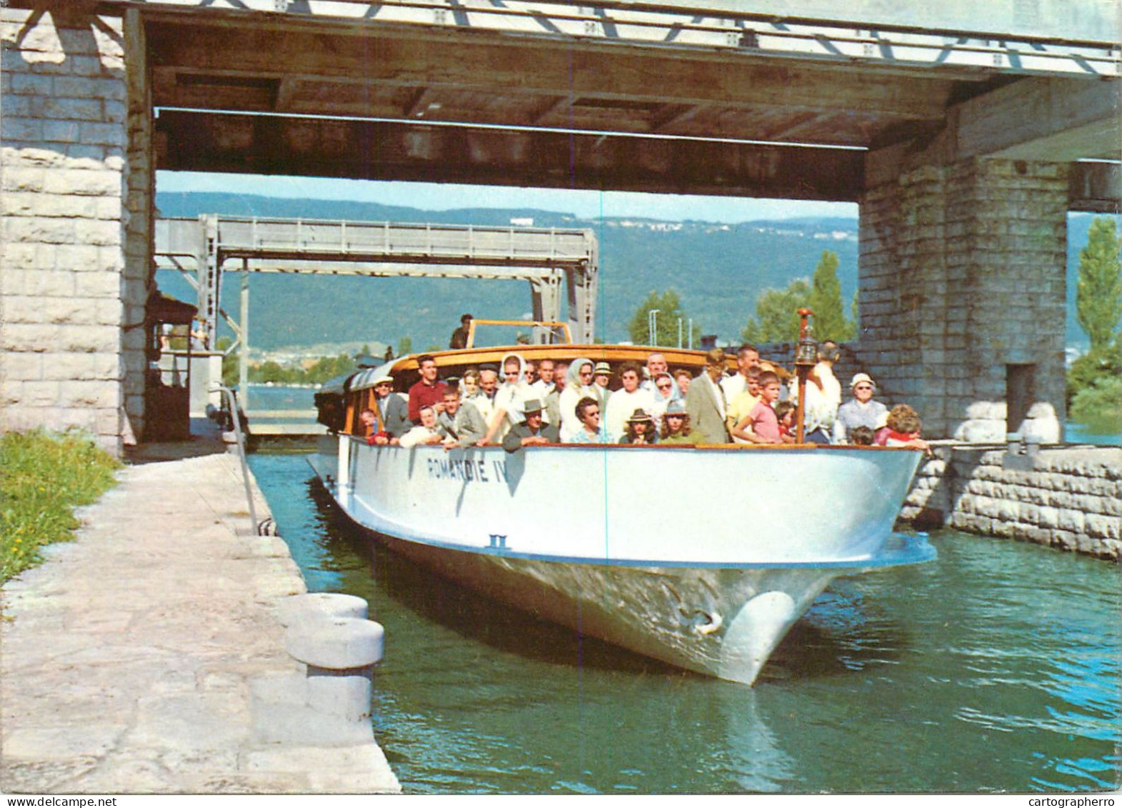 Navigation Sailing Vessels & Boats Themed Postcard Port Nidau Ecluse Romandie Cruise Ship - Segelboote