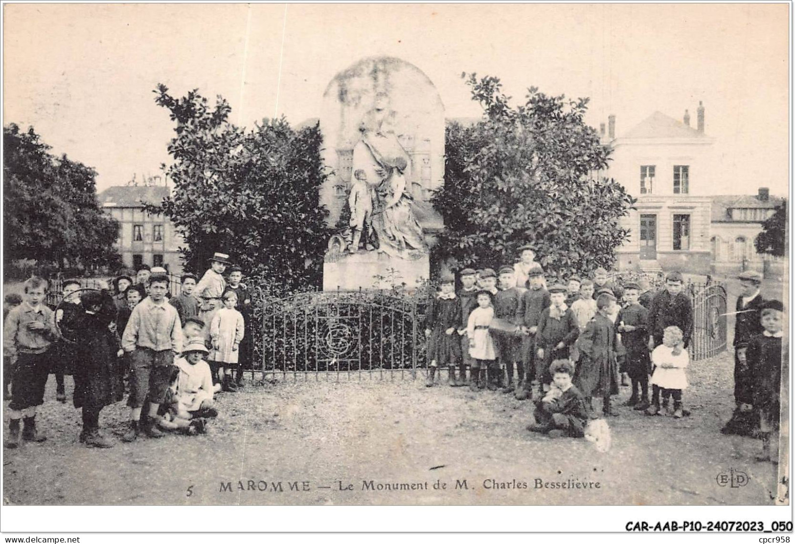 CAR-AABP10-76-0755 - MAROMME - Le Monument De M.charles Besselièvre - Maromme