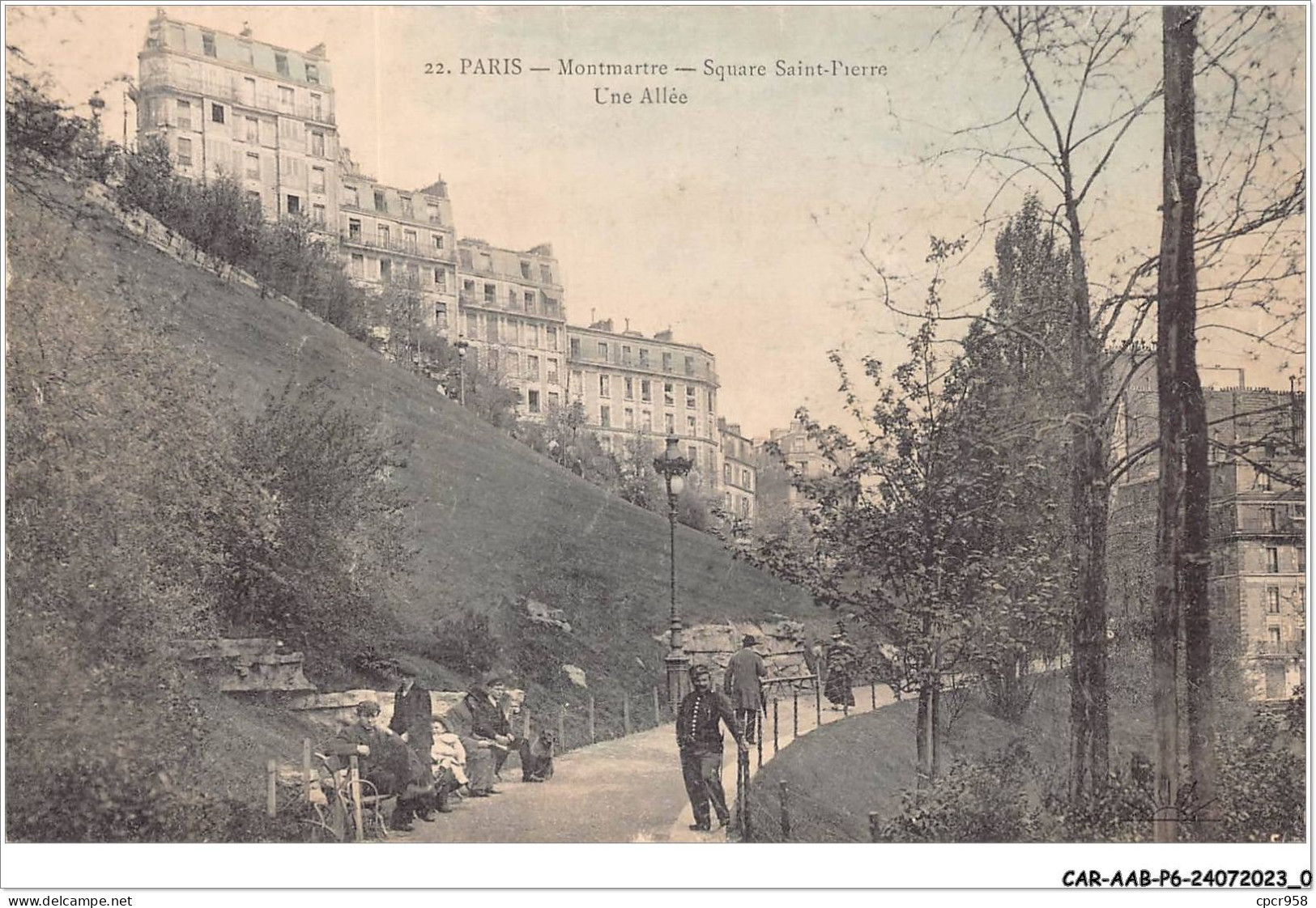 CAR-AABP6-75-0406 - PARIS XVIII - Montmartre - Square Saint Pierre - Une Allee - Carte Vendue En L'etat - District 18