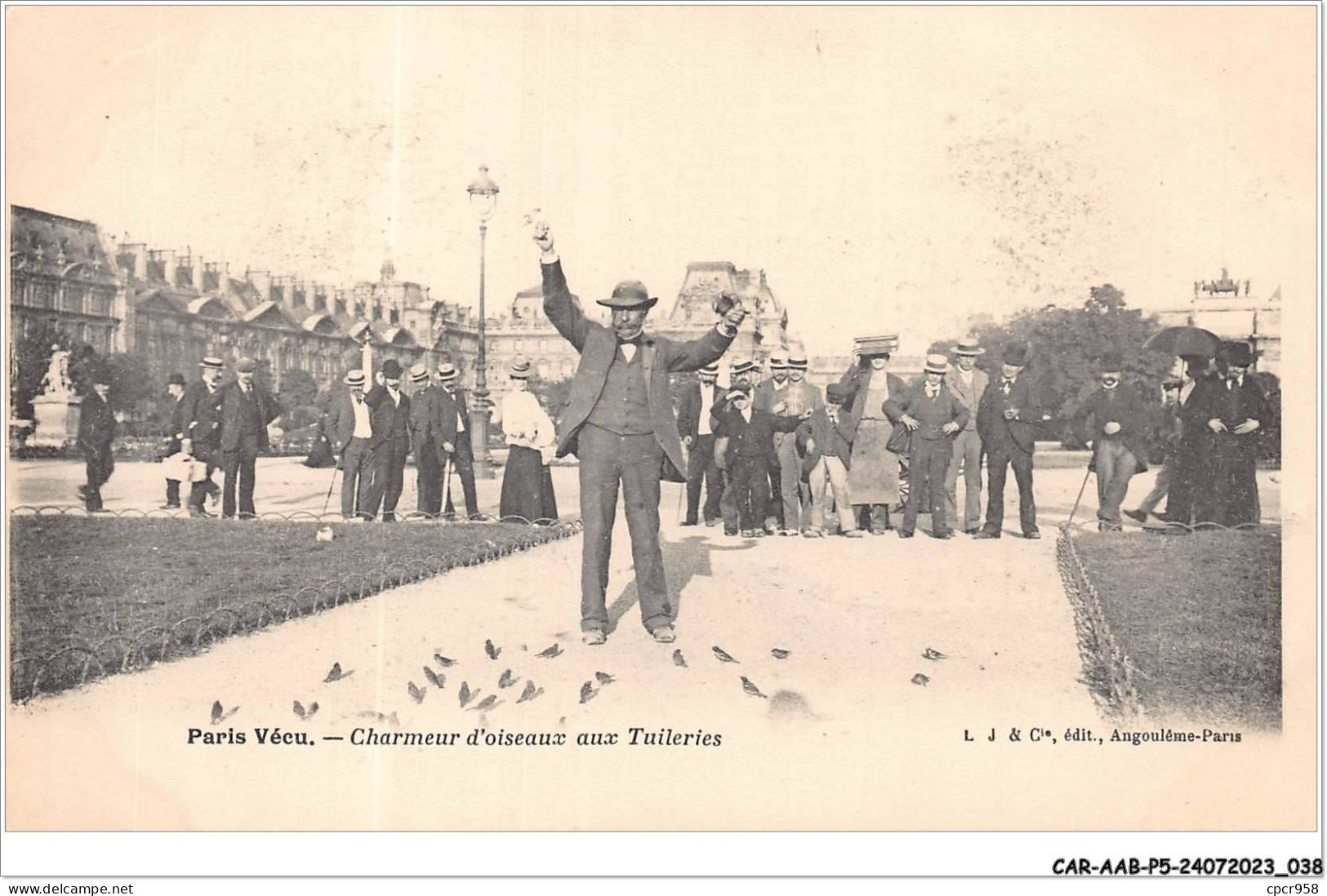 CAR-AABP5-75-0337 - PARIS - Le Charmeur  D'oiseaux Au Tuillerie - Places, Squares