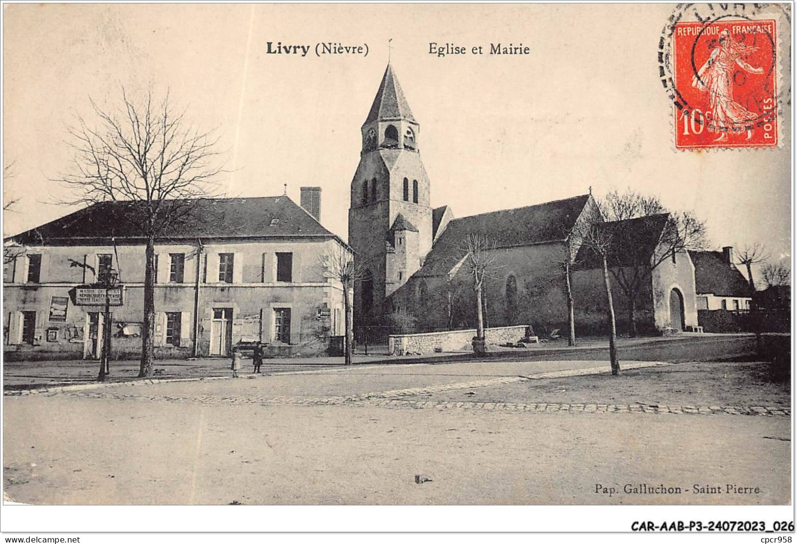 CAR-AABP3-58-0176 - LIVRY - Eglise Et Mairie - Autres & Non Classés