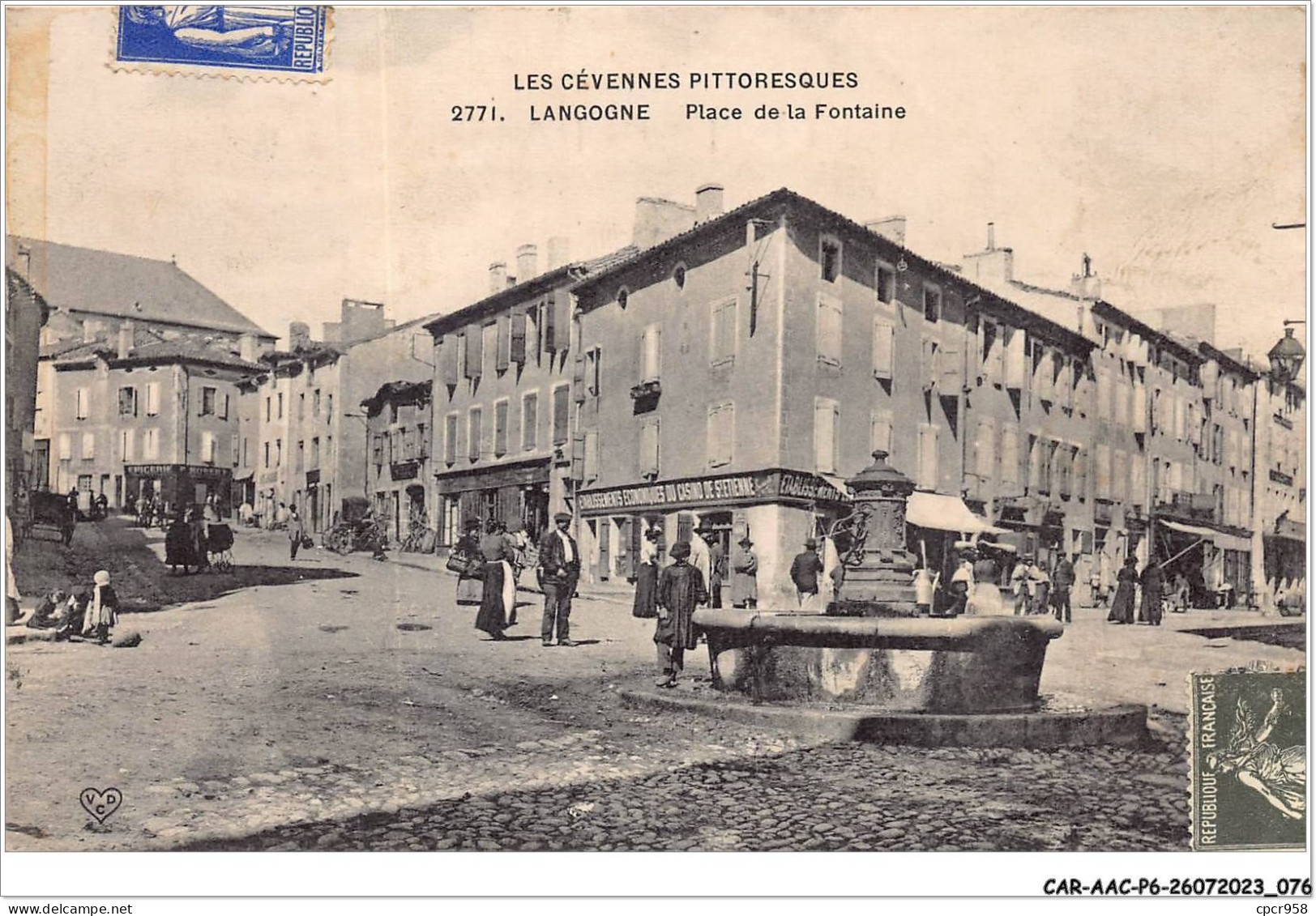 CAR-AACP6-48-0489 - LANGOGNE - Place De La Fontaine  - Langogne