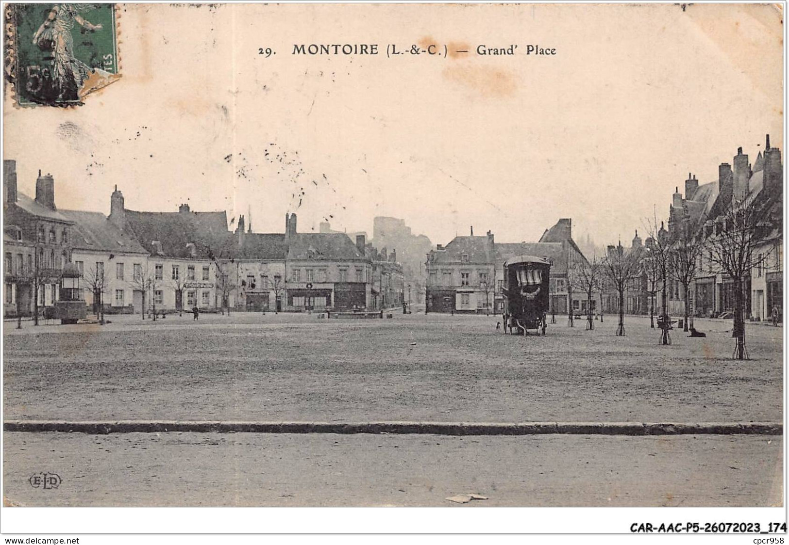 CAR-AACP5-41-0443 - MONTOIRE - Grand Place   - Montoire-sur-le-Loir