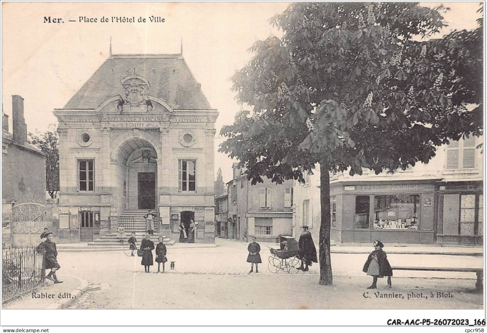 CAR-AACP5-41-0439 - MER - Place De L'hotel De Ville - Bazar Parisien - Mer