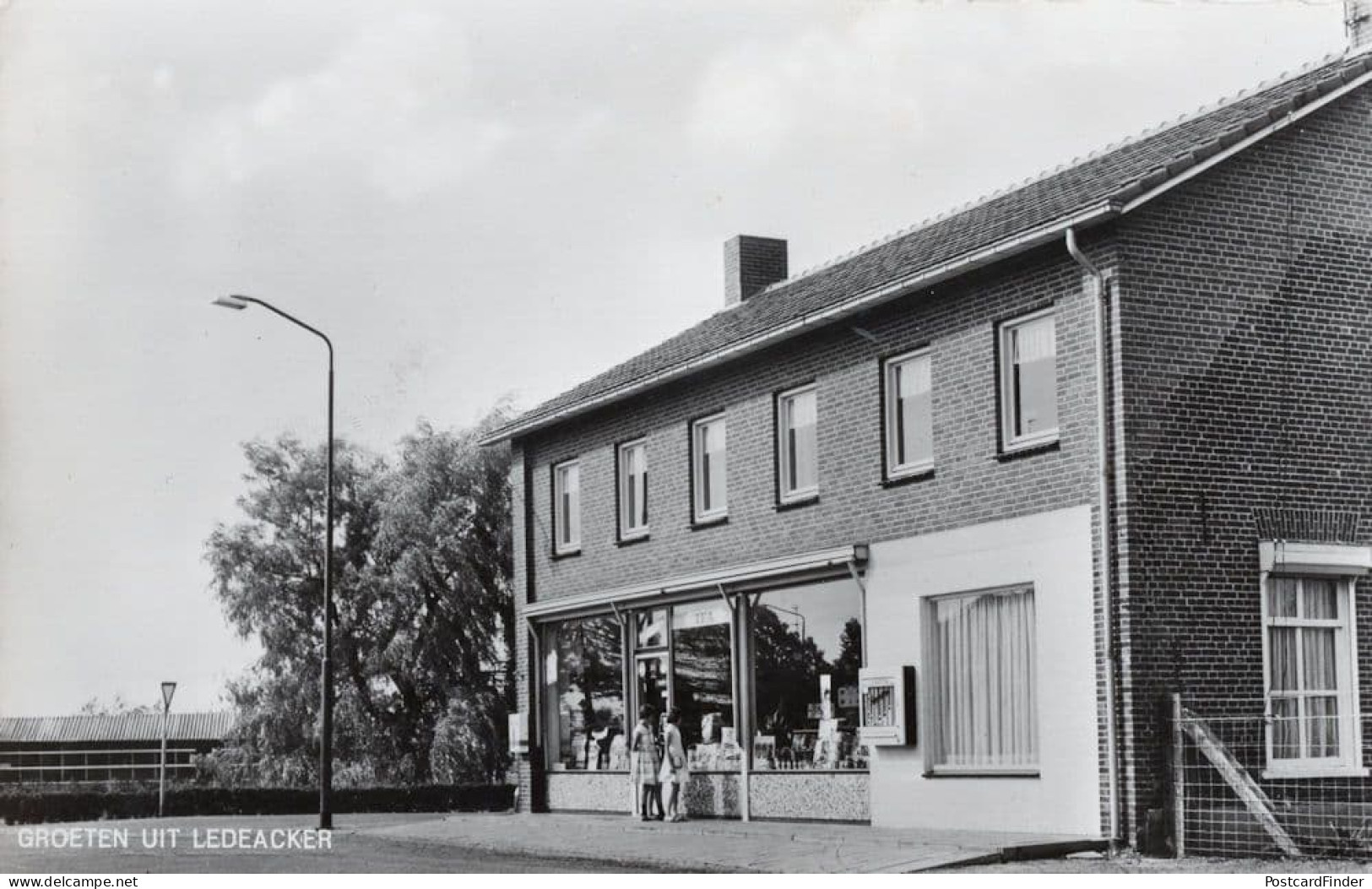 Sexy Ladies At Groeten Ledeacker Shop Holland RPC Postcard - Sonstige & Ohne Zuordnung