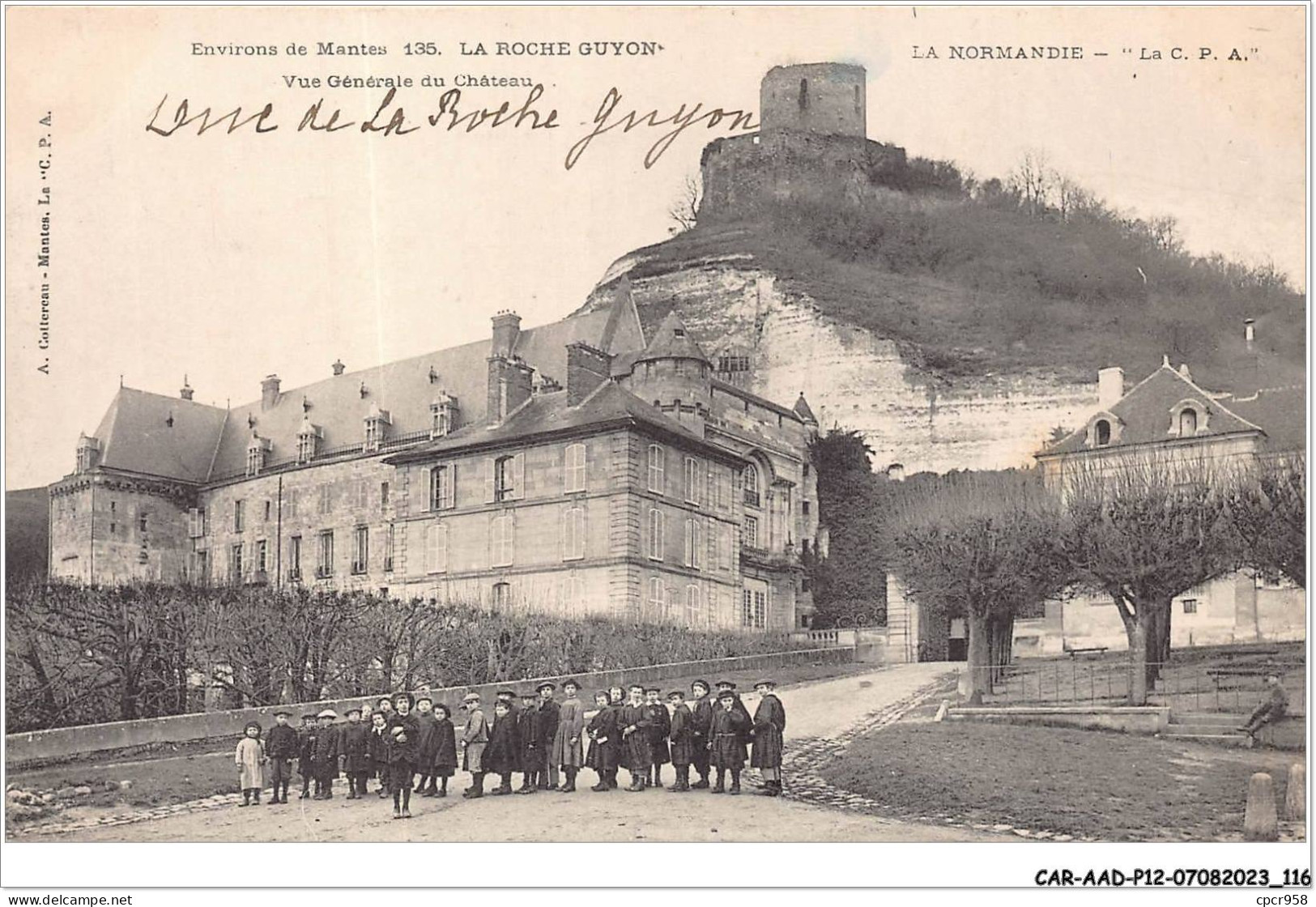 CAR-AADP12-95-1061 - LA ROCHE GUYON - Vue Générale Du Chateau  - La Roche Guyon