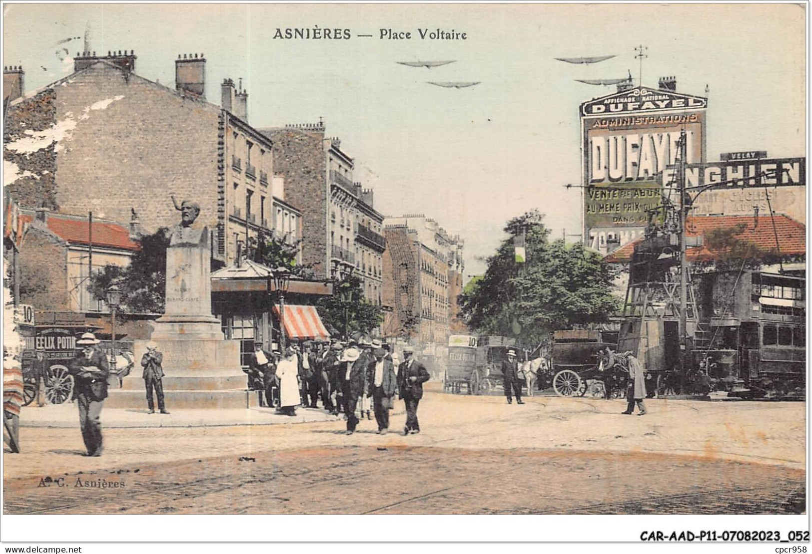 CAR-AADP11-92-0933 - ASNIERES - Place Voltaire  - Asnieres Sur Seine