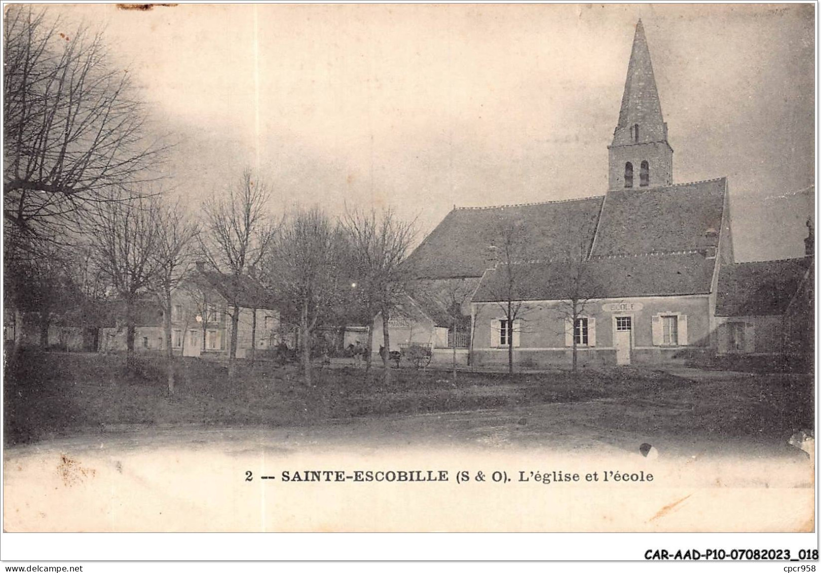 CAR-AADP10-91-0821 - SAINT ESCOBILLE - L'eglise Et L'ecole - Other & Unclassified