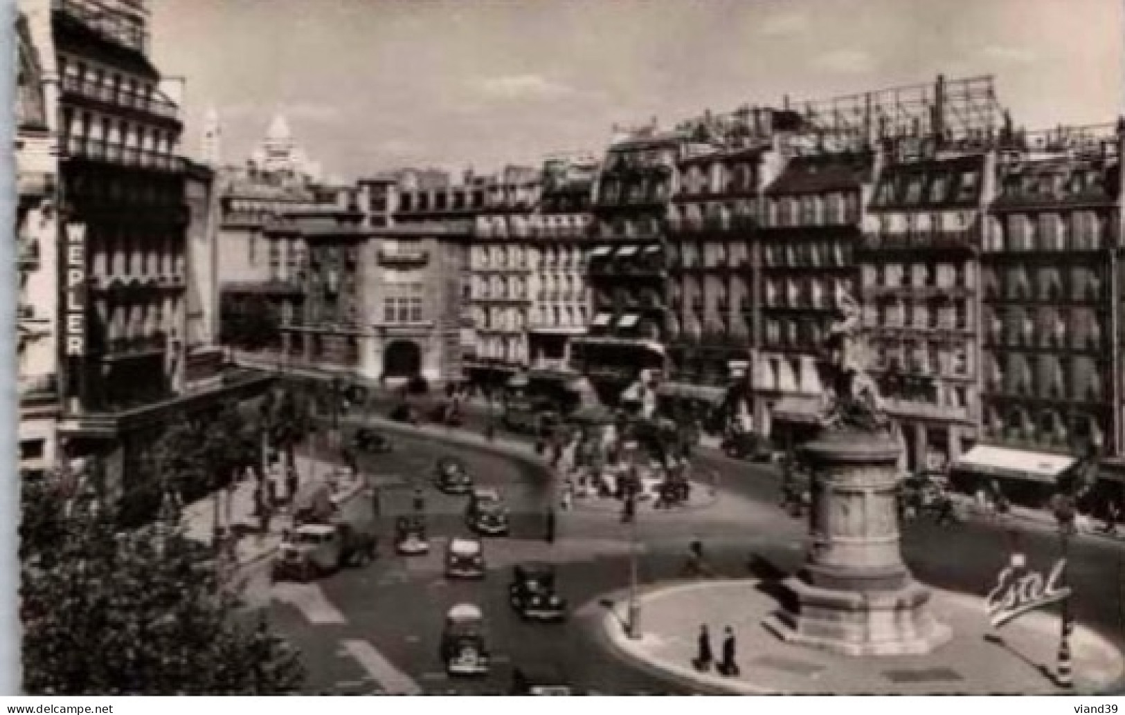 PARIS. -  Place Clichy. Avec Le Wepler        Non Circulée - Places, Squares