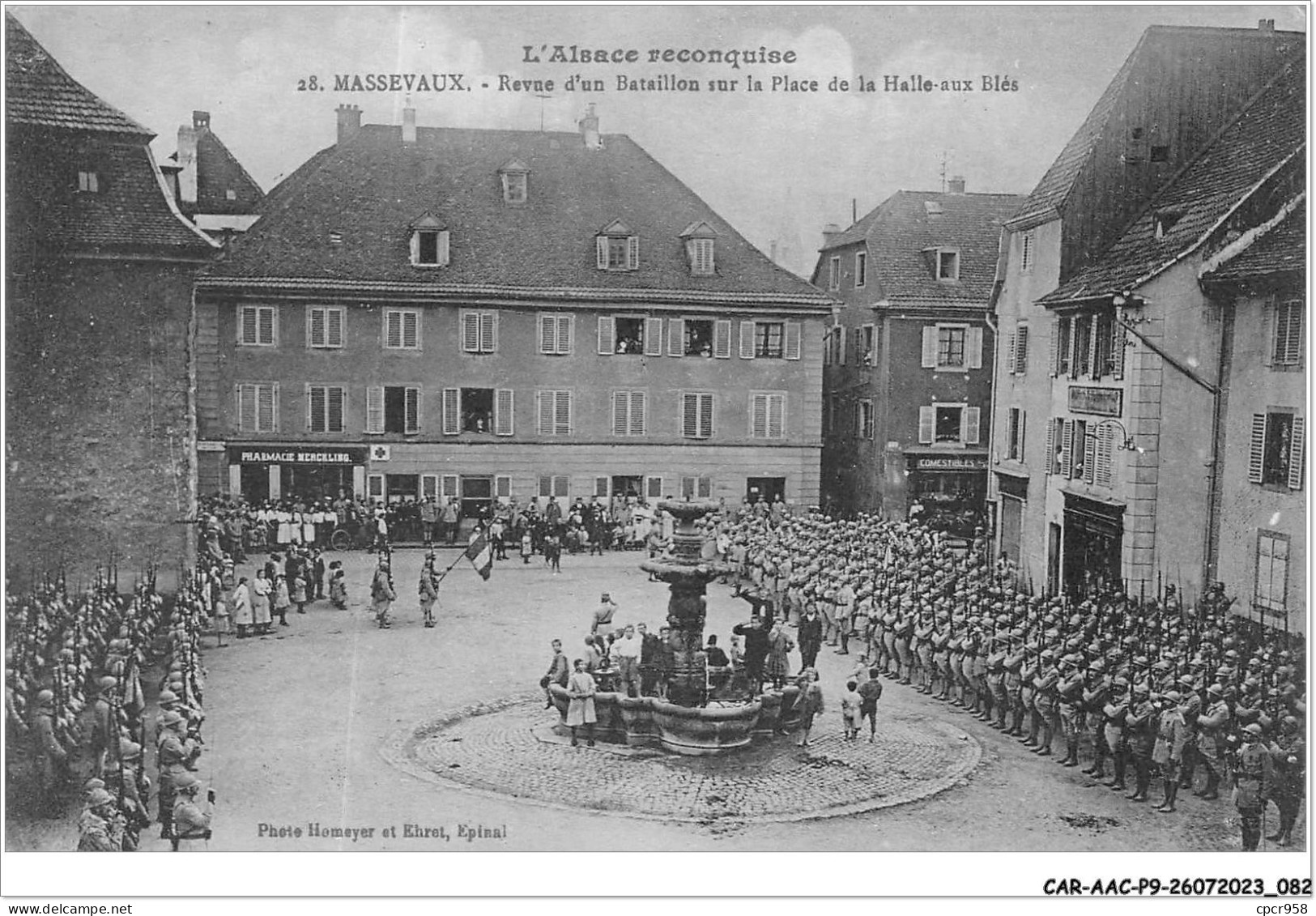 CAR-AACP9-68-0767 - MASSERAUX - Revue D'un Bataillon Sur La Place De La Halle-aux-blés - Pharmacie - Masevaux