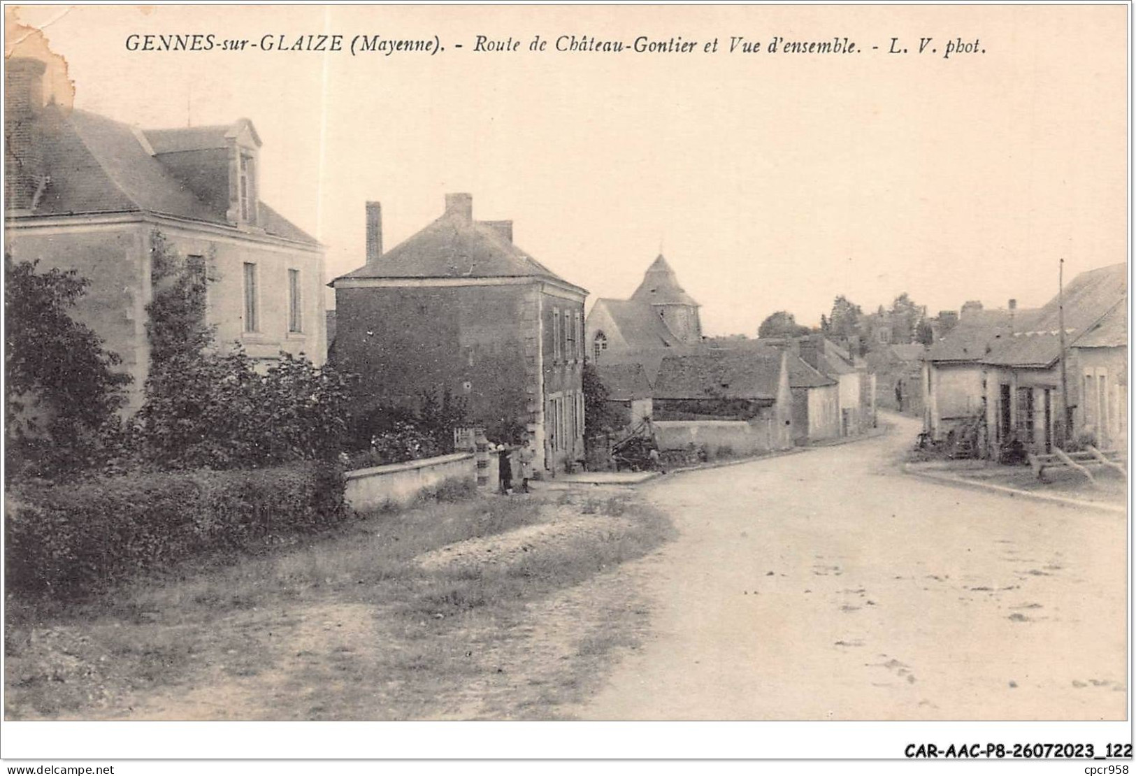 CAR-AACP8-53-0697 - GENNES-SUR-GLAIZE - Route De Chateau Gontier Et Vue D'ensemble - Chateau Gontier