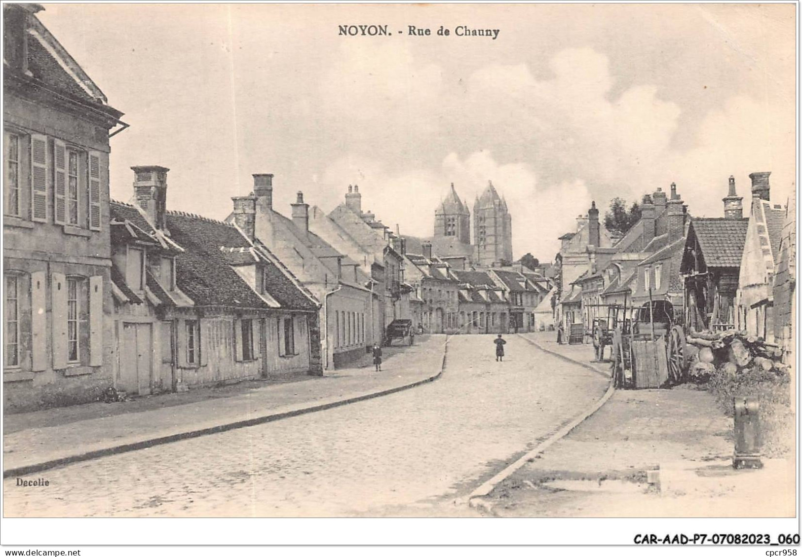 CAR-AADP7-60-0556 - NOYON - Rue De Chauny - Noyon