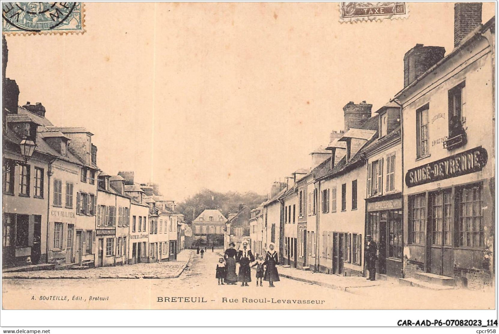 CAR-AADP6-60-0489 - BRETEUIL - Rue Raoul Levavasseur - Breteuil