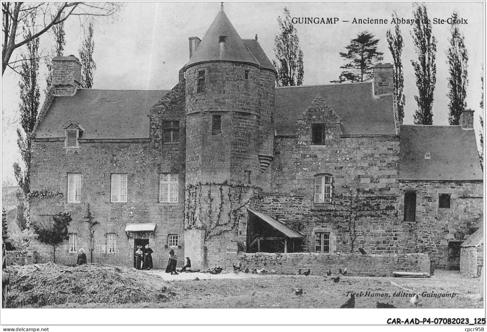 CAR-AADP4-22-0317 - GUINGAMP - Ancienne Abbaye Saint Croix - Guingamp