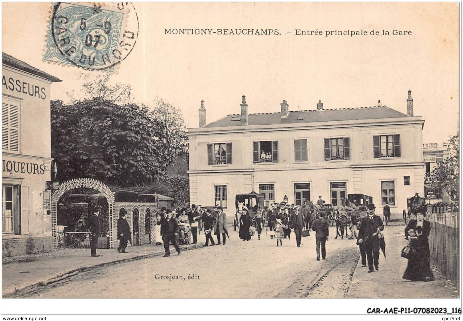 CAR-AAEP11-95-1090 - MONTIGNY-BEAUCHAMPS - Entrée Principale De La Gare - Montigny Les Cormeilles