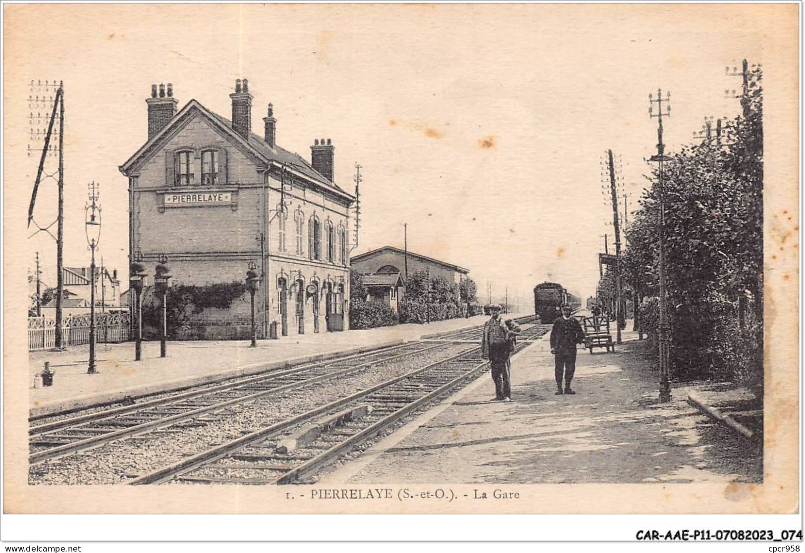 CAR-AAEP11-95-1069 - PIERRELAYE - La Gare - Train - Pierrelaye