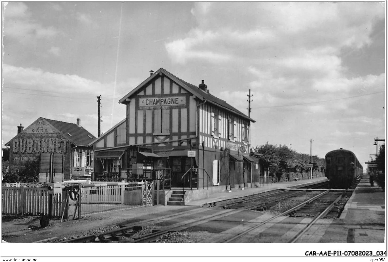 CAR-AAEP11-95-1049 - CHAMPAGNE-SUR-OISE - La Gare - Champagne Sur Oise