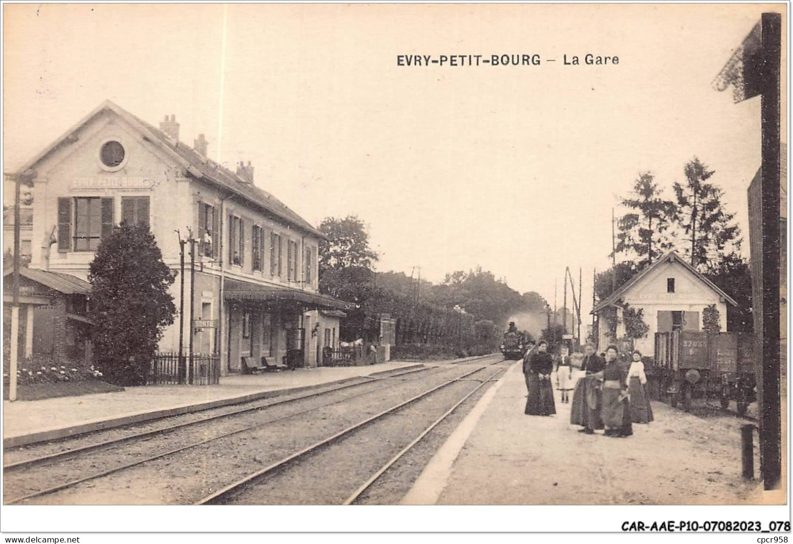 CAR-AAEP10-91-0979 - EVRY-PETIT-BOURG - La Gare - Train - Evry