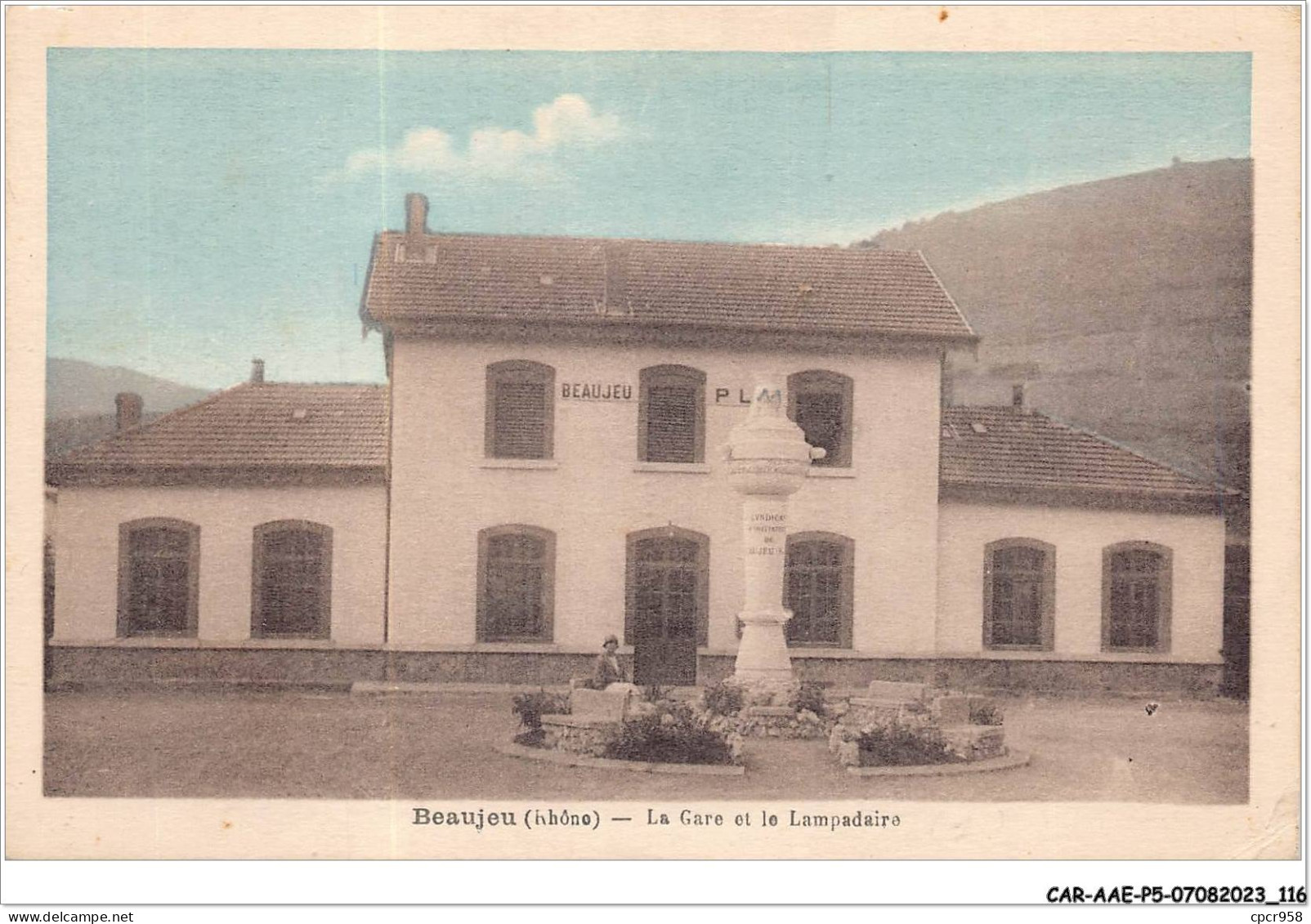 CAR-AAEP5-69-0456 - BEAUJEU - La Gare Et Le Lampadaire - Beaujeu