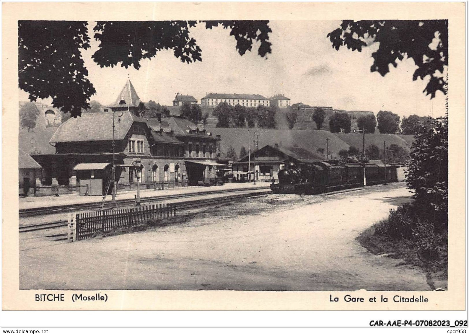 CAR-AAEP4-57-0347 - BITCHE - La Gare Et La Citadelle - Train - Bitche