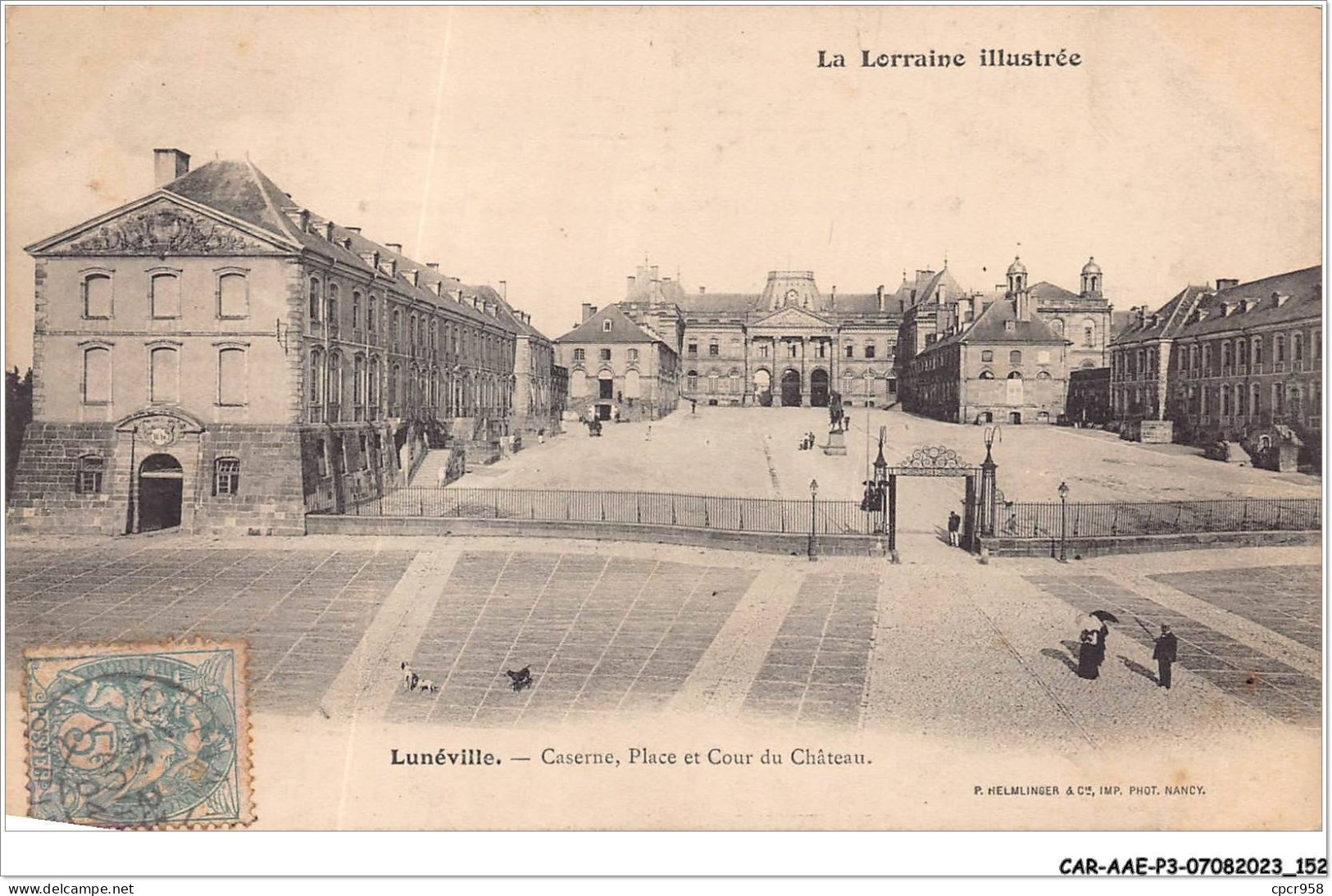 CAR-AAEP3-54-0279 - LUNEVILLE - Caserne - Place Et Cour Du Chateau - Luneville