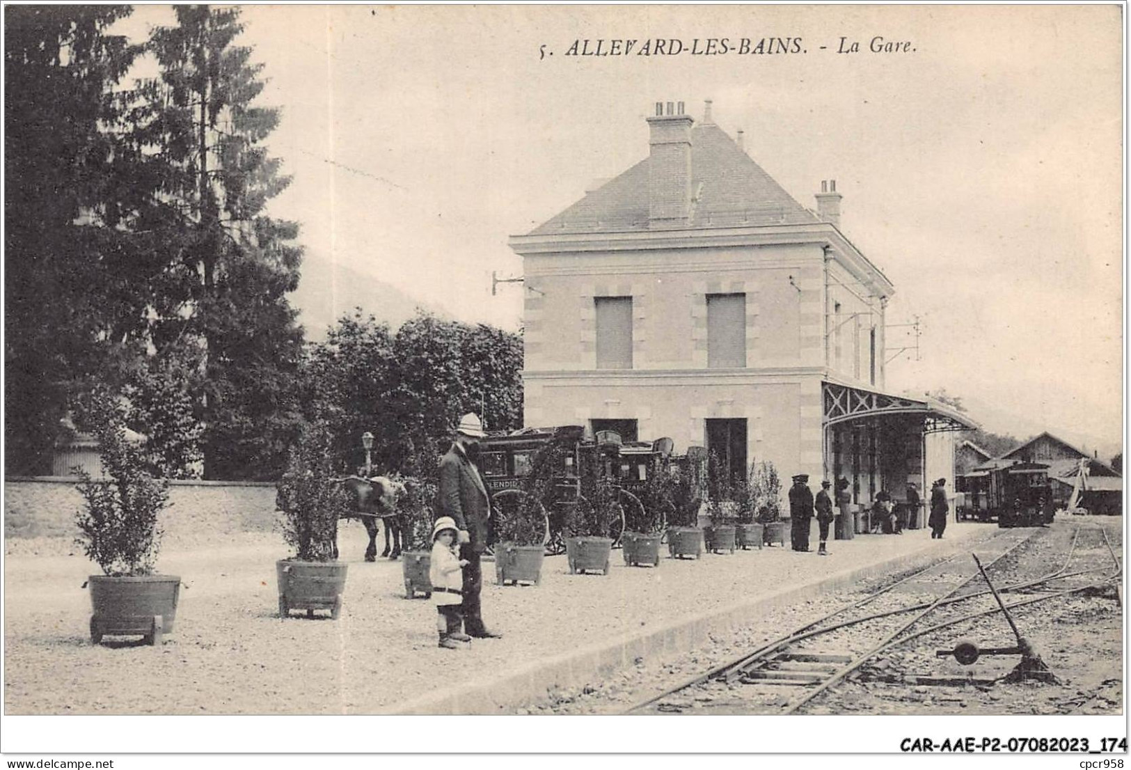 CAR-AAEP2-38-0195 - ALLEVARD-LES-BAINS - La Gare - Allevard