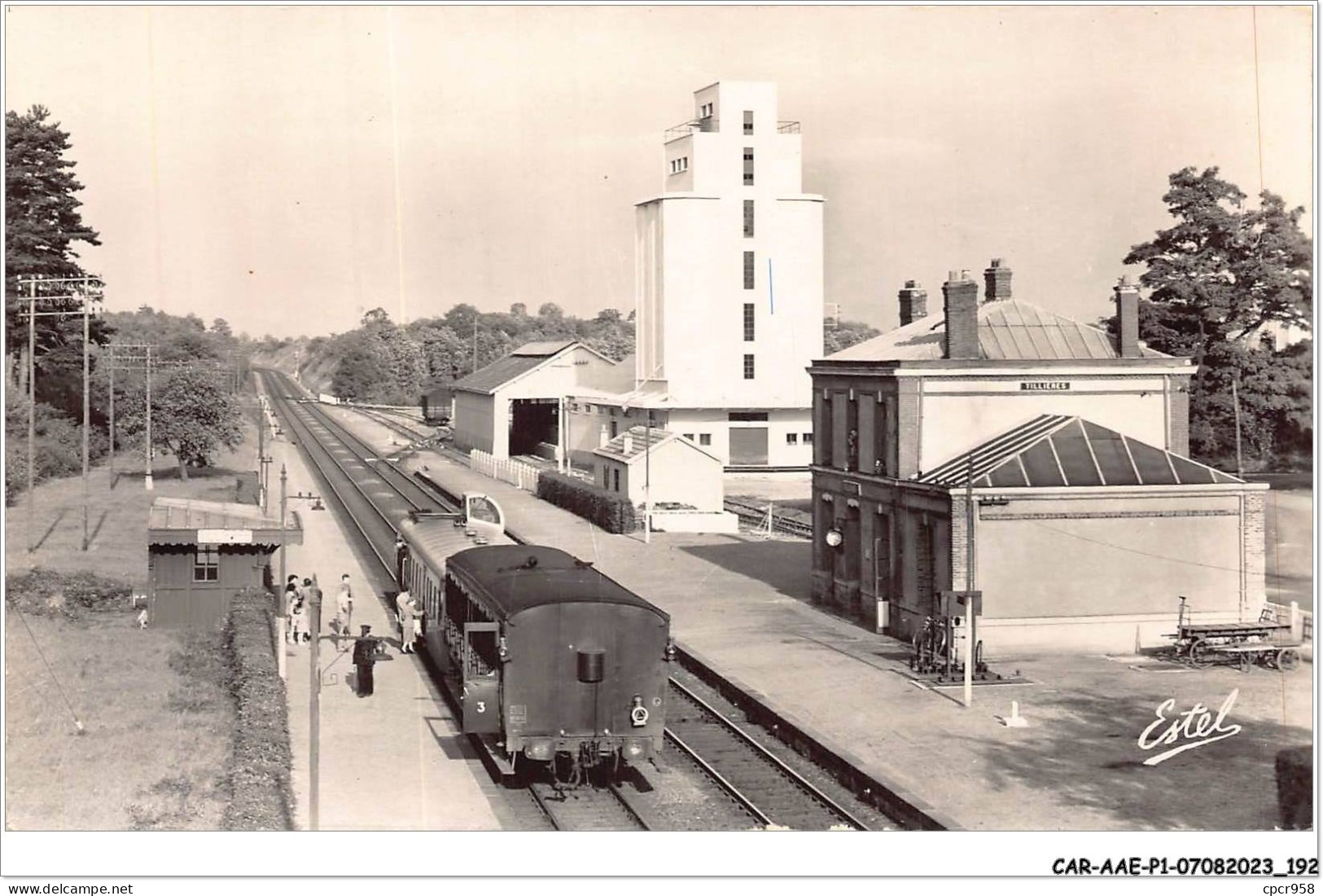 CAR-AAEP1-27-0097 - TILLIERES-SUR-AVRE - La Cooperative Agricole Et La Gare - Train - Tillières-sur-Avre