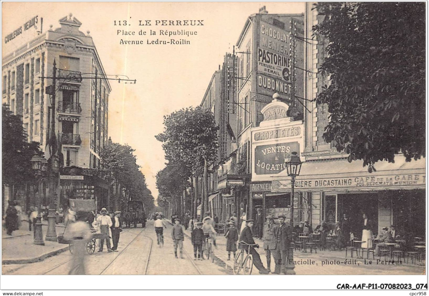 CAR-AAFP11-94-0968 - LE PERREUX - Place De La République - Avenue Ledru-roilin - Commerces - Le Perreux Sur Marne