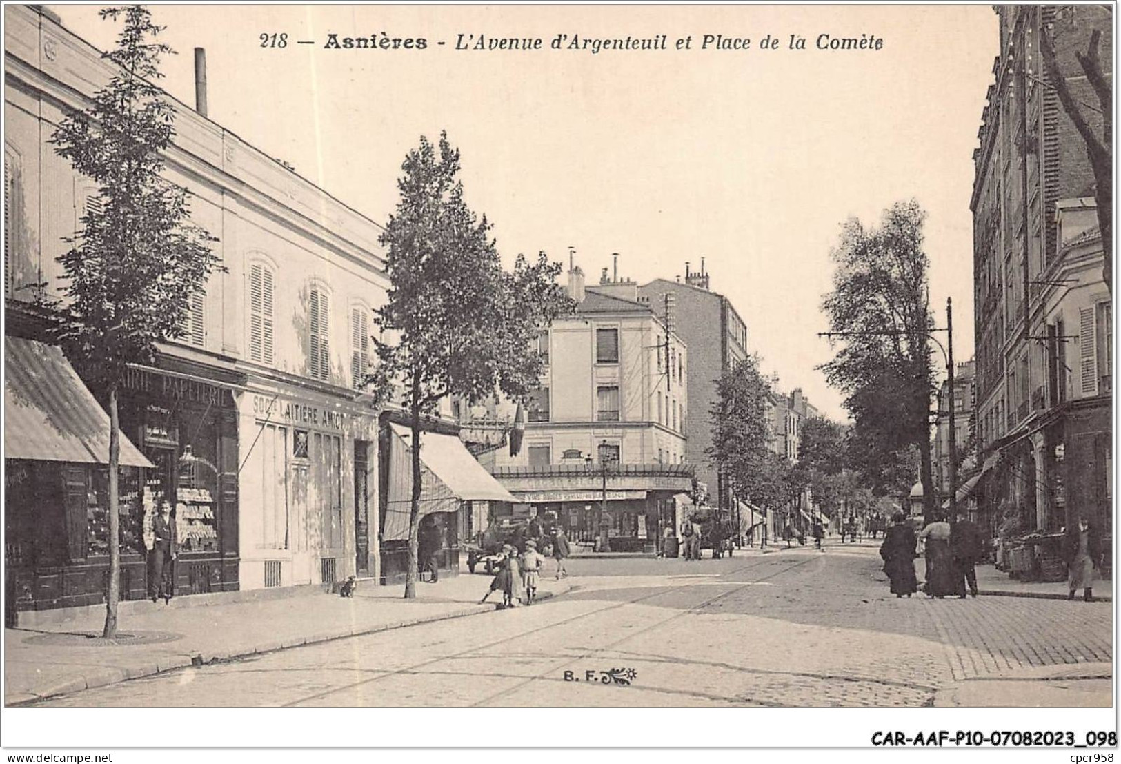 CAR-AAFP10-92-0905 - ASNIERES - L'avenue D'argenteuil Et Place De La Comète - Asnieres Sur Seine