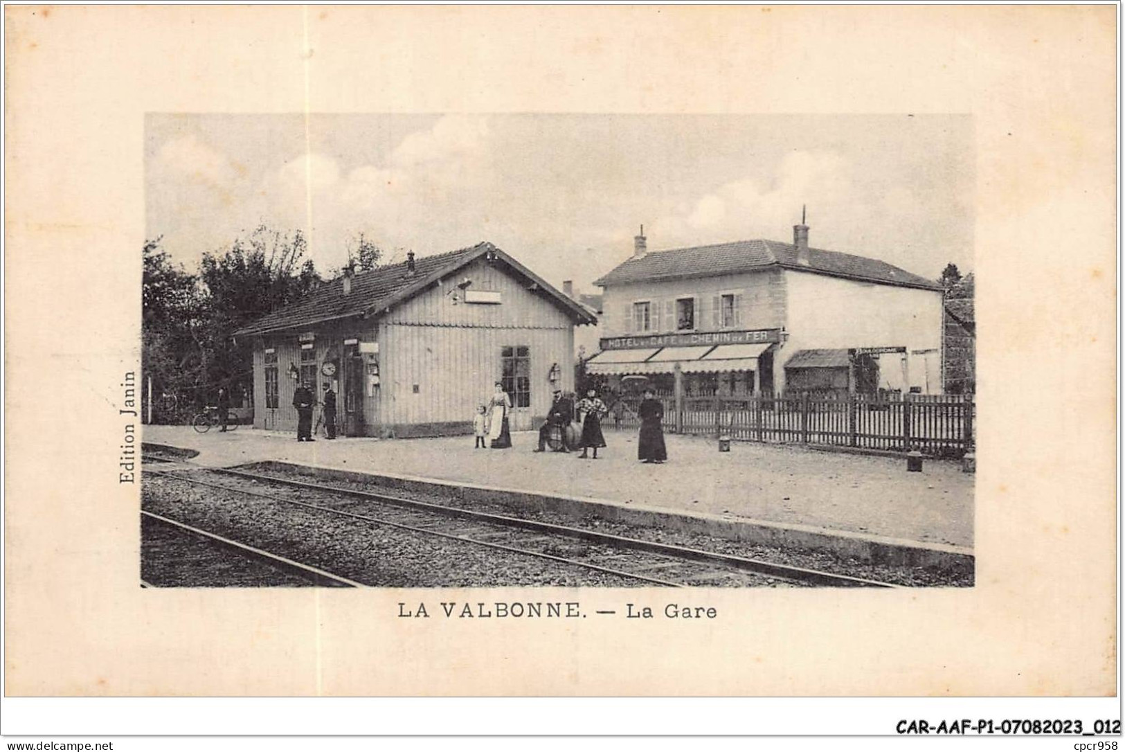CAR-AAFP1-01-0007 - LA VALBONNE - La Gare - Non Classés