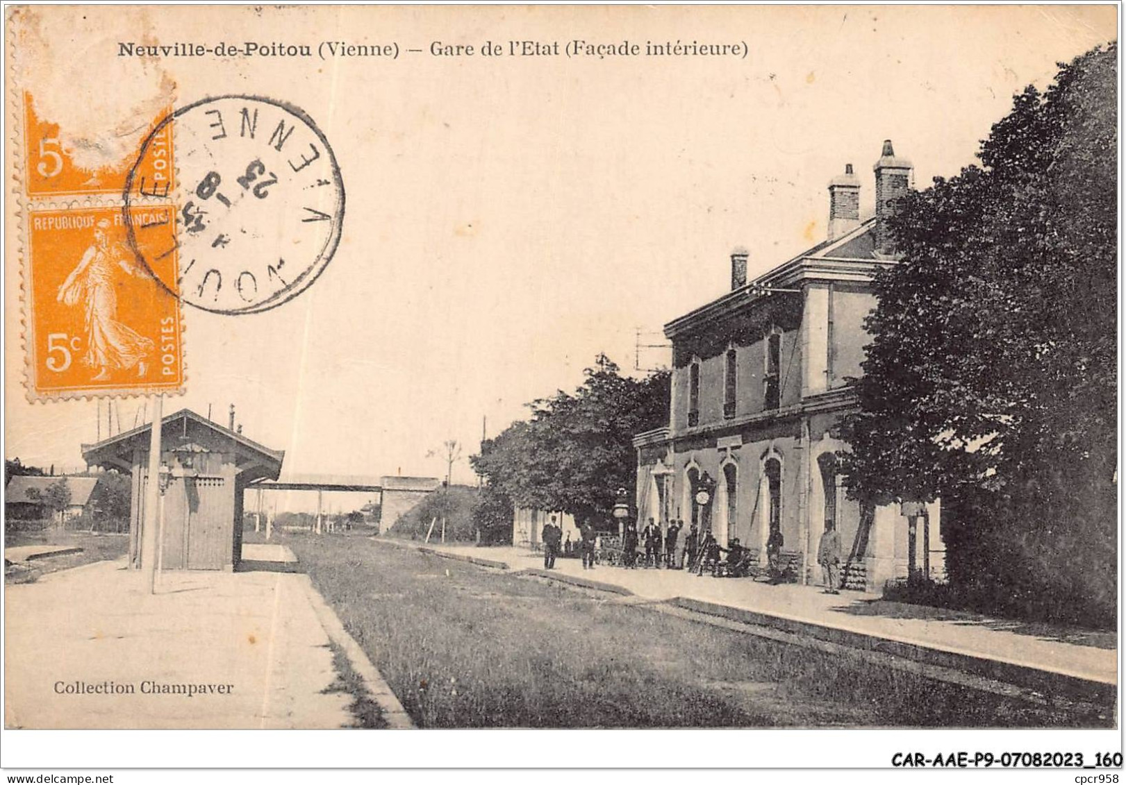 CAR-AAEP9-86-0916 - NEUVILLE-DE-POITOU - Gare De L'etat - Neuville En Poitou