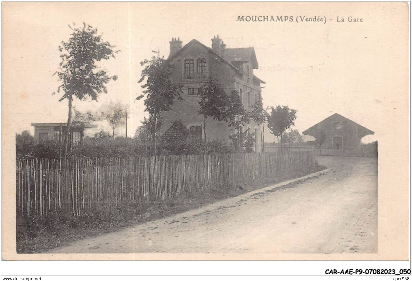 CAR-AAEP9-85-0861 - MOUCHAMPS - La Gare - Other & Unclassified