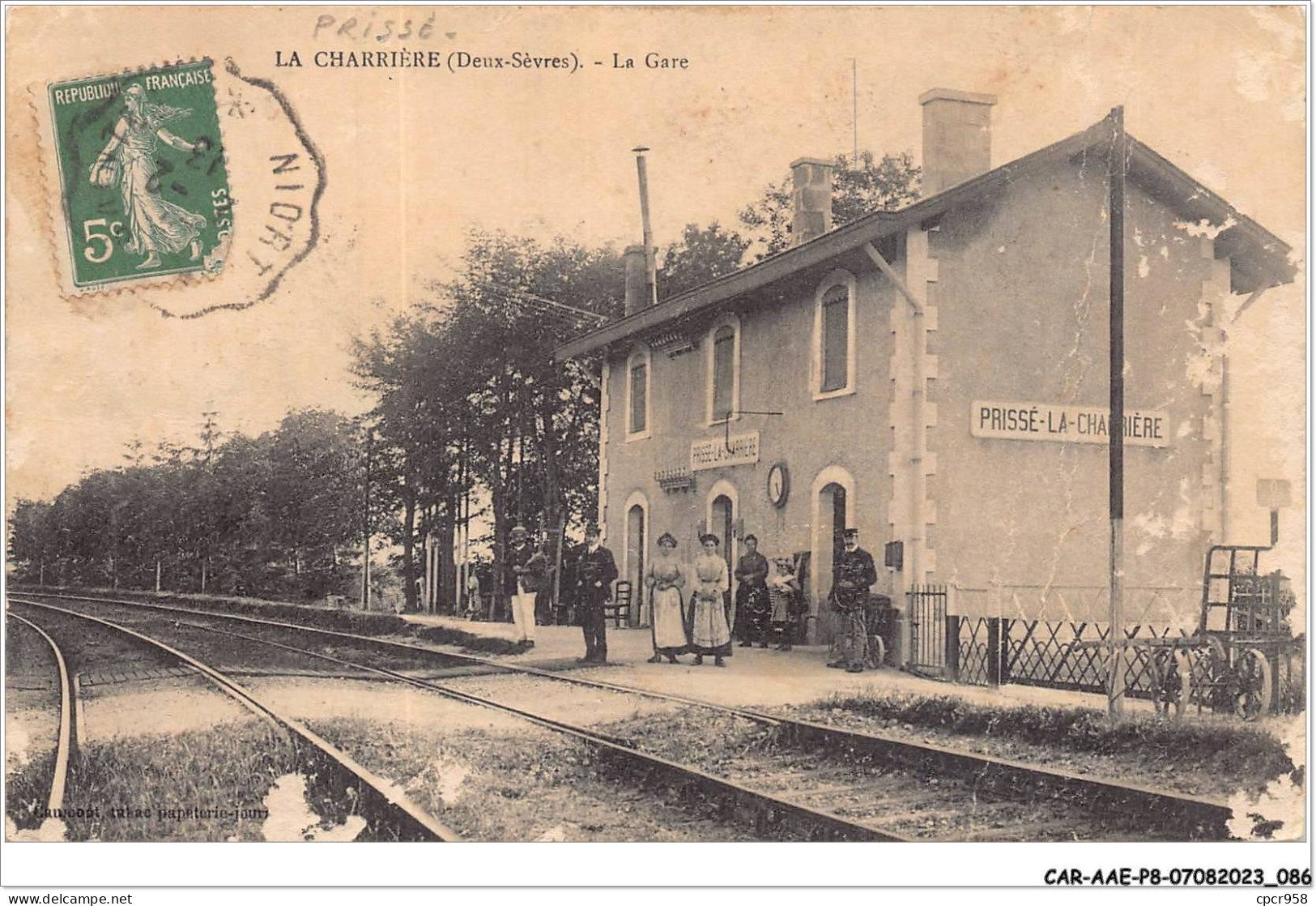 CAR-AAEP8-79-0770 - LA CHARRIERE - La Gare - Carte Vendue En L'etat - Autres & Non Classés