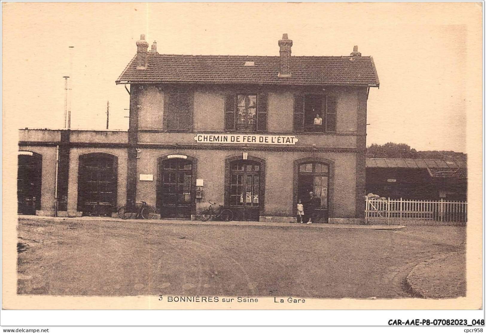 CAR-AAEP8-78-0751 - BONNIERES-SUR-SEINE - La Gare - Bonnieres Sur Seine