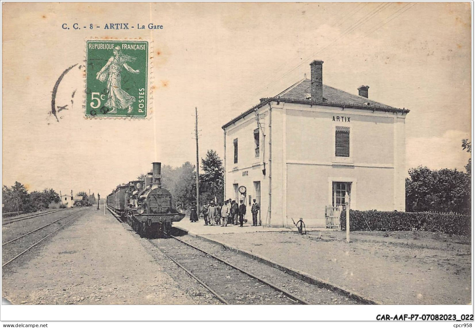 CAR-AAFP7-64-0568 - ARTIX - La Gare - Train - Carte Vendue En L'etat - Other & Unclassified